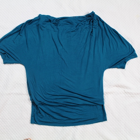 Kenneth Cole Tops - Kenneth Cole Short Sleeve Viscose Shirt Size L